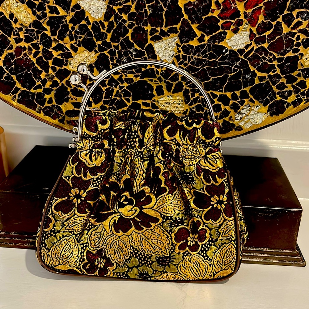 Hand purse